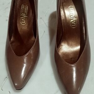 Lavallee Brown Pointed-Toe Leather Pumps
